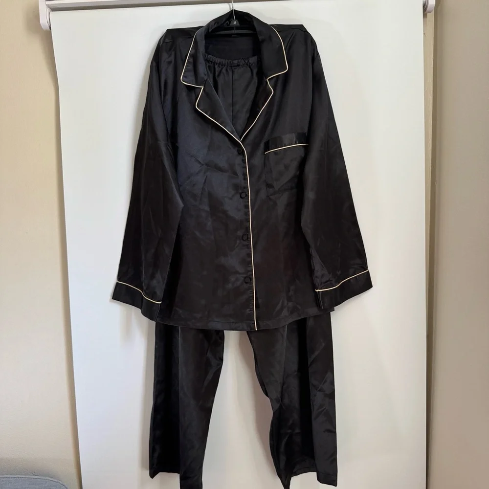Jones New York Black Satin Pajama Set with Gold Trim